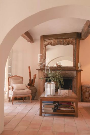 Image No.9-5 Bed House for sale