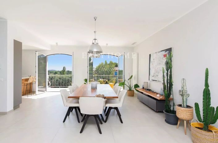 Image No.7-Maison de 6 chambres à vendre à La Roquette-sur-Siagne