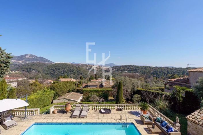 Image No.2-4 Bed House for sale