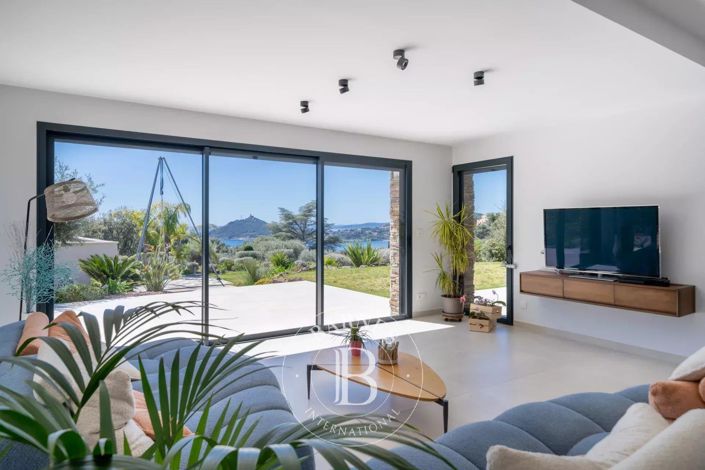 Image No.3-Maison de 5 chambres à vendre à Saint-Raphael