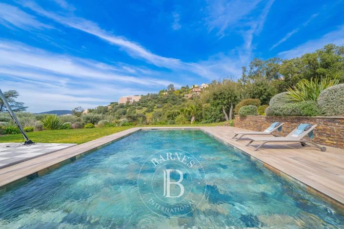 Image No.8-Maison de 5 chambres à vendre à Saint-Raphael