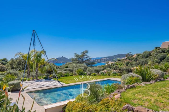 Image No.9-Maison de 5 chambres à vendre à Saint-Raphael