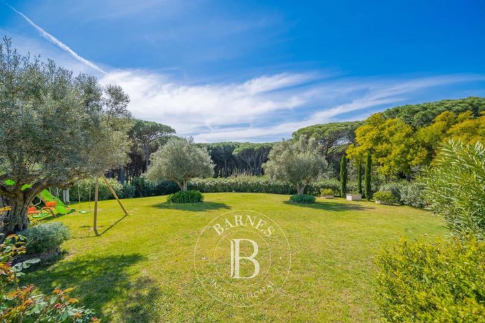 Image No.15-5 Bed House for sale