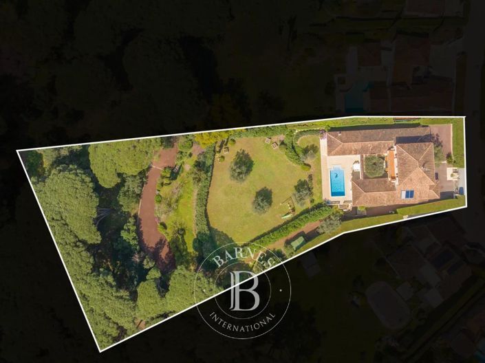 Image No.18-5 Bed House for sale