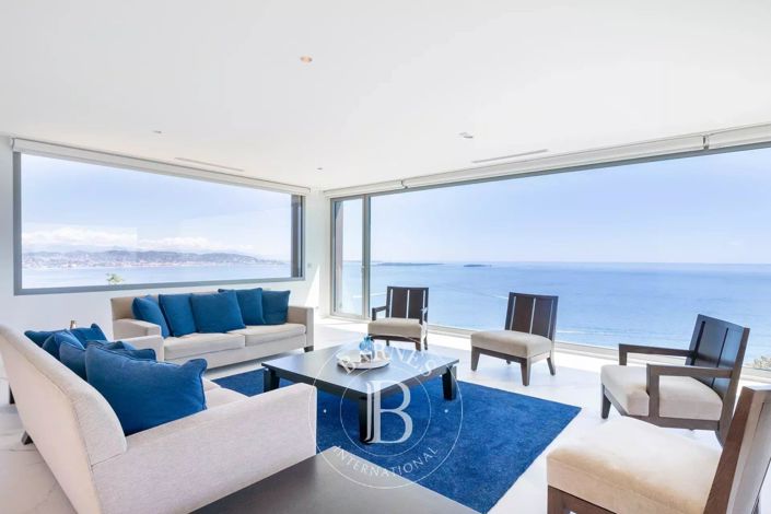 Image No.2-6 Bed House for sale