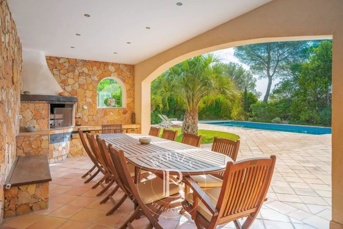 Image No.3-Maison de 6 chambres à vendre à Saint-Raphael