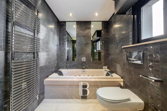 Image No.7-3 Bed House for sale