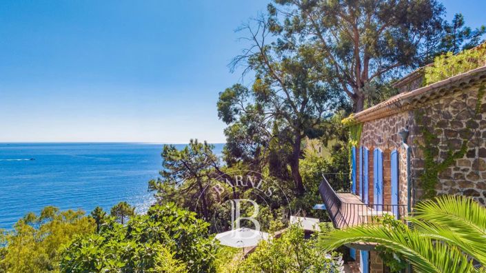 Image No.1-7 Bed House for sale