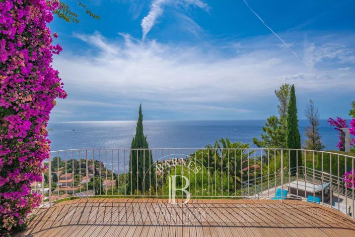 Image No.3-4 Bed House for sale