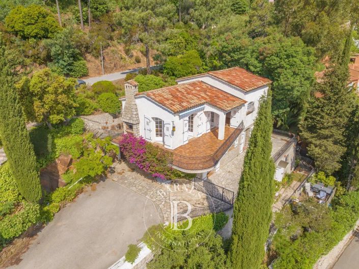 Image No.4-5 Bed House for sale