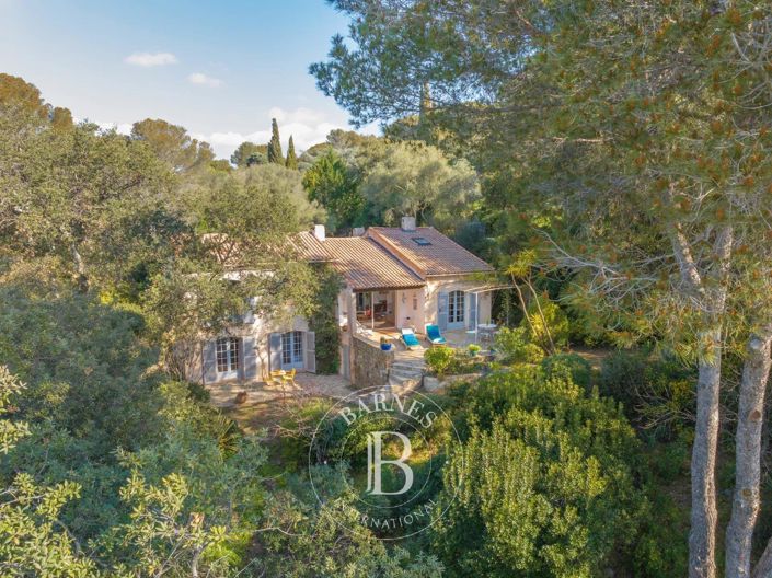 Image No.3-6 Bed House for sale