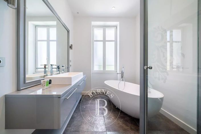 Image No.10-Maison de 8 chambres à vendre à Saint-Raphael