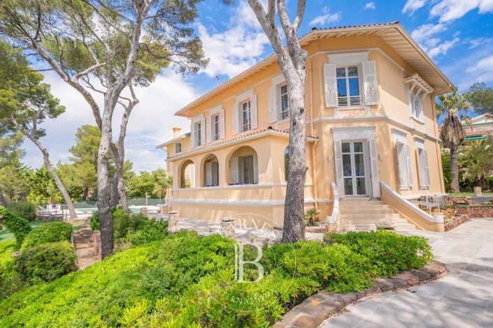 Image No.7-Maison de 8 chambres à vendre à Saint-Raphael