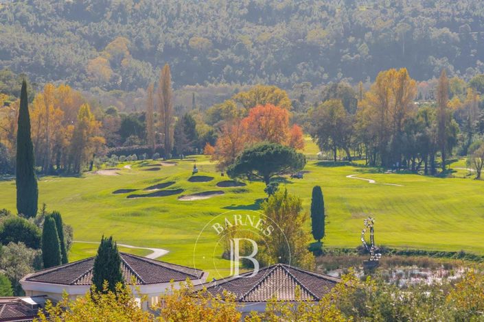 Image No.24-3 Bed Apartment for sale