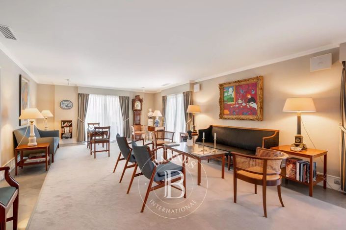 Image No.3-3 Bed Apartment for sale