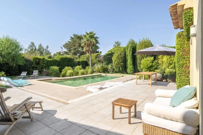 Image No.2-4 Bed House for sale