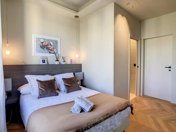 Image No.17-3 Bed Apartment for sale