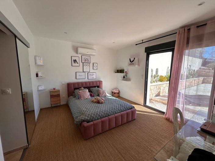 Image No.5-House for sale