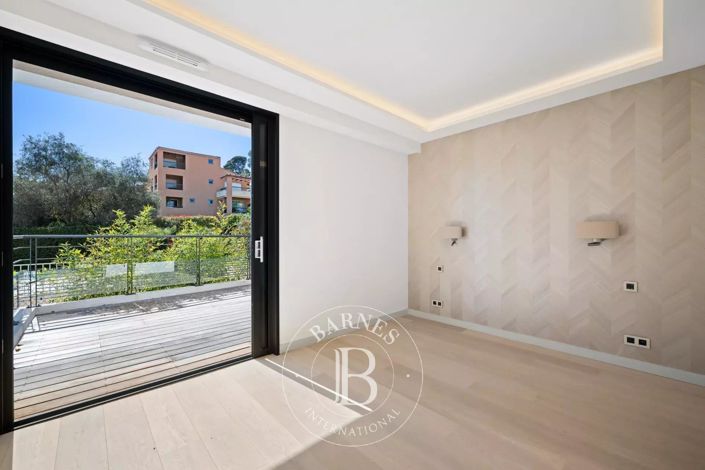 Image No.10-Apartment for sale