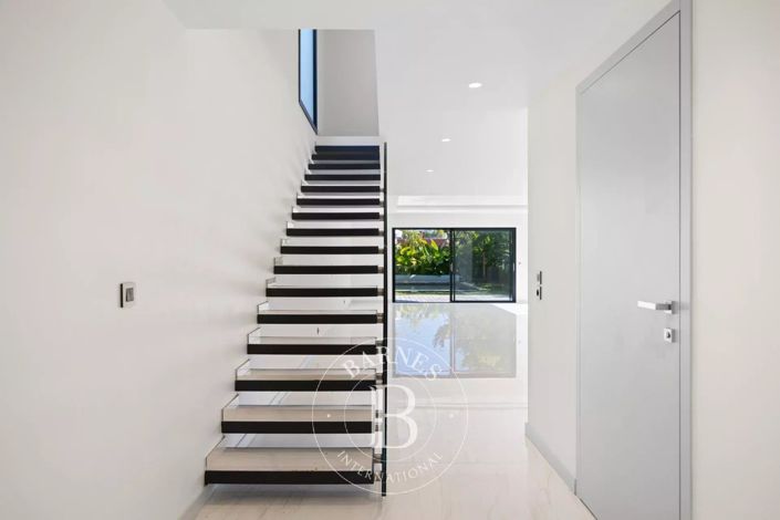 Image No.13-Apartment for sale