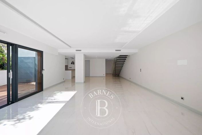 Image No.5-Apartment for sale