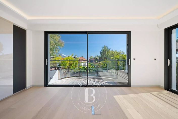 Image No.9-Apartment for sale