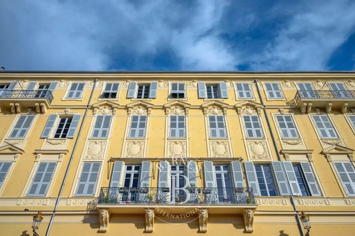 Image No.12-4 Bed Apartment for sale