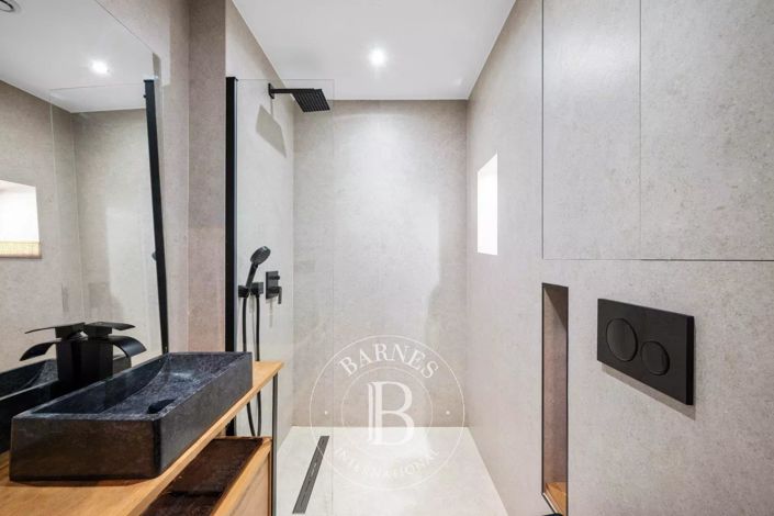 Image No.15-2 Bed Apartment for sale