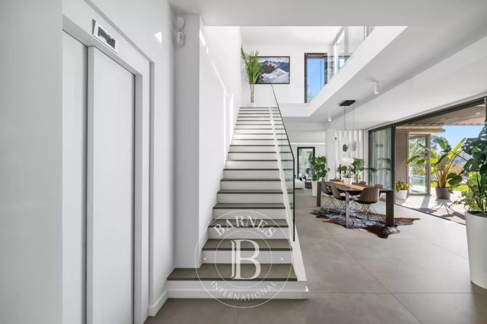 Image No.12-House for sale