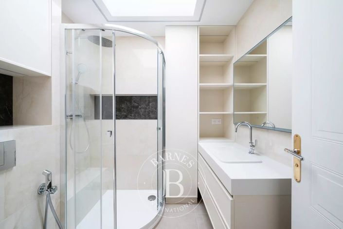 Image No.9-3 Bed Apartment for sale