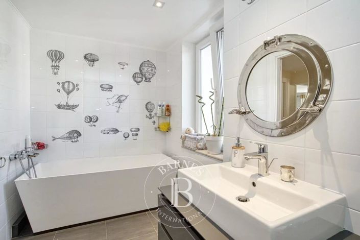 Image No.22-House for sale