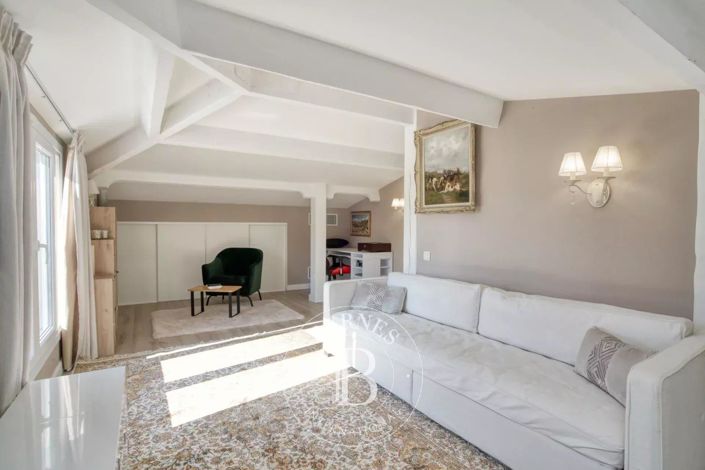 Image No.29-House for sale