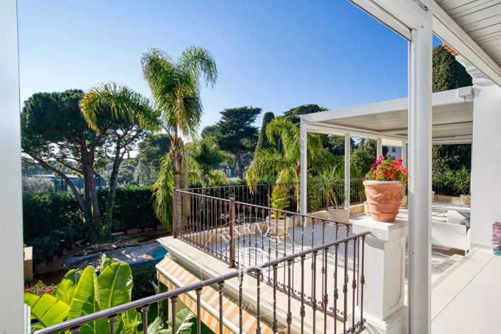 Image No.5-House for sale