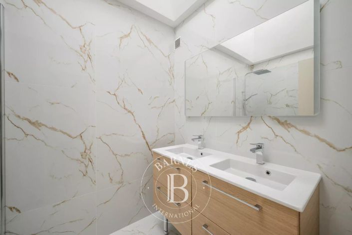 Image No.15-3 Bed Apartment for sale