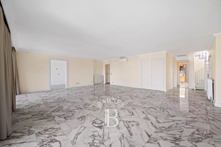 Image No.23-3 Bed Apartment for sale