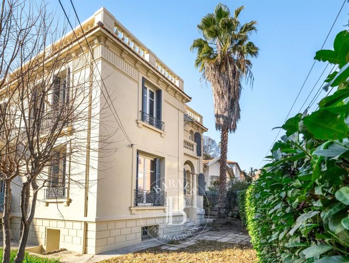 Image No.1-4 Bed House for sale