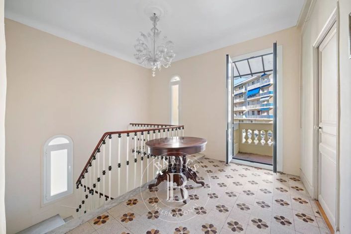 Image No.4-Maison de 4 chambres à vendre à Nice