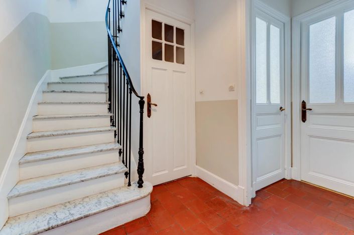 Image No.13-6 Bed House for sale