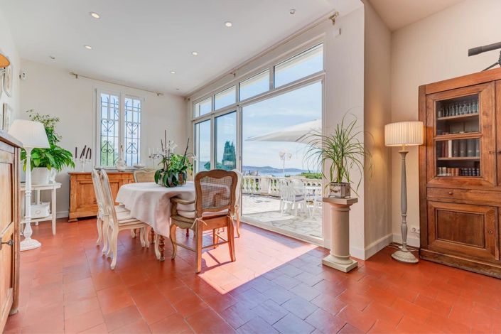 Image No.5-6 Bed House for sale