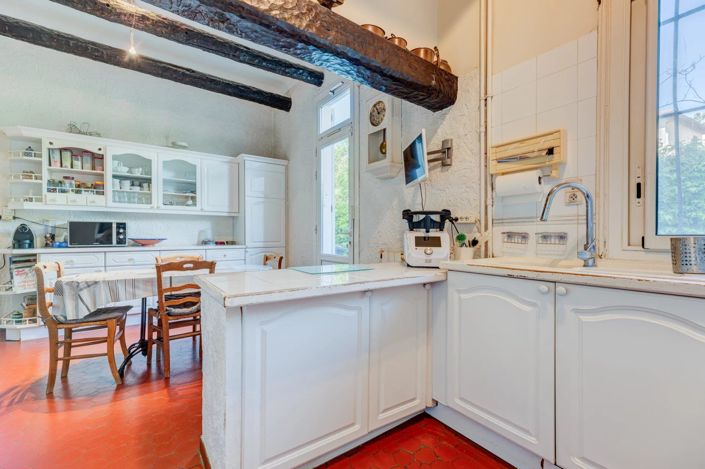 Image No.8-6 Bed House for sale