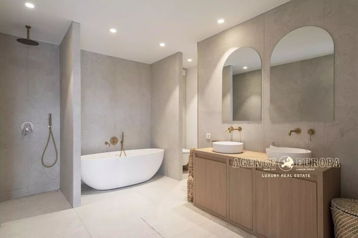 Image No.23-4 Bed House for sale