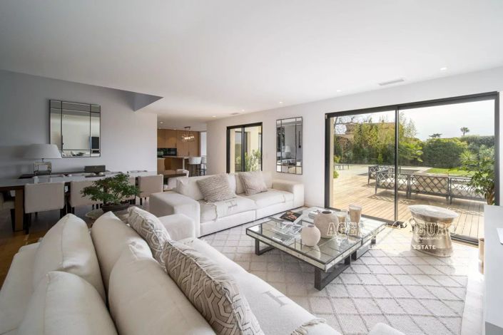 Image No.5-4 Bed House for sale