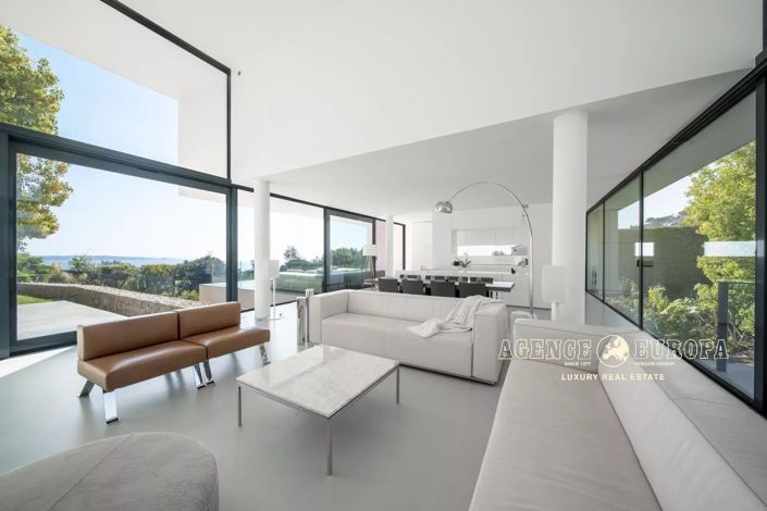 Image No.5-4 Bed House for sale