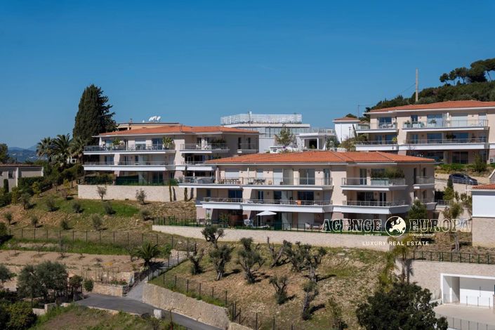 Image No.3-4 Bed Apartment for sale