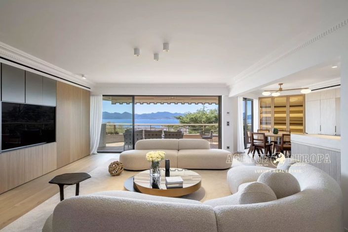 Image No.3-3 Bed Apartment for sale