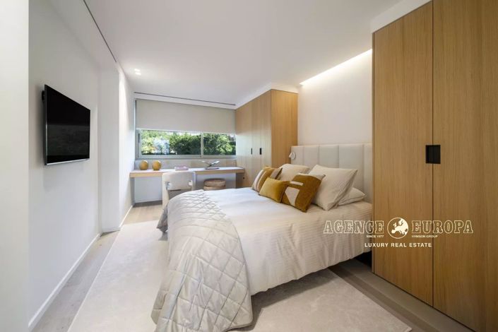 Image No.8-3 Bed Apartment for sale