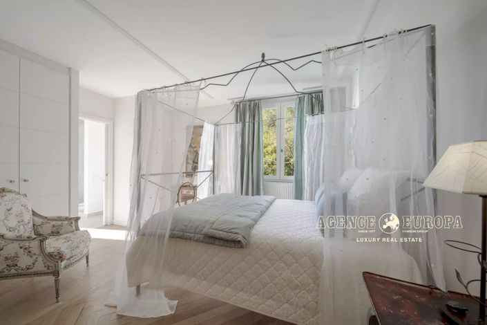 Image No.13-4 Bed House for sale