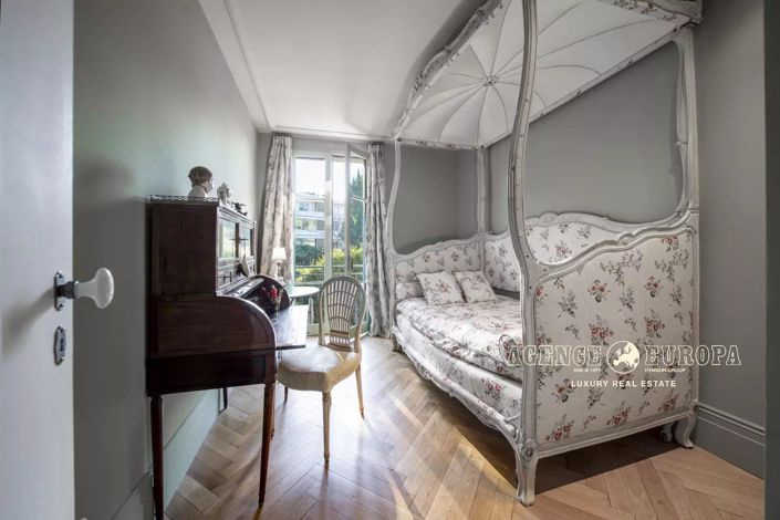 Image No.15-4 Bed House for sale