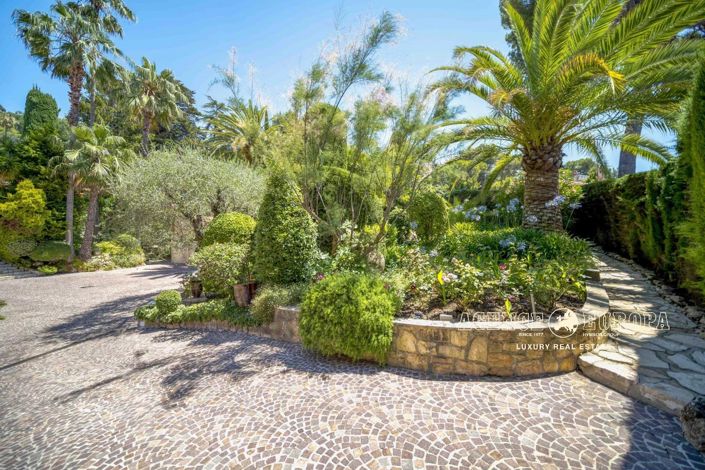 Image No.11-4 Bed House for sale