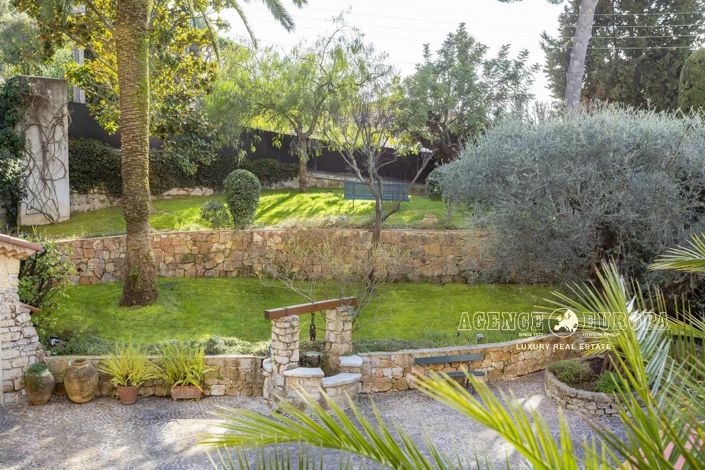 Image No.14-4 Bed House for sale